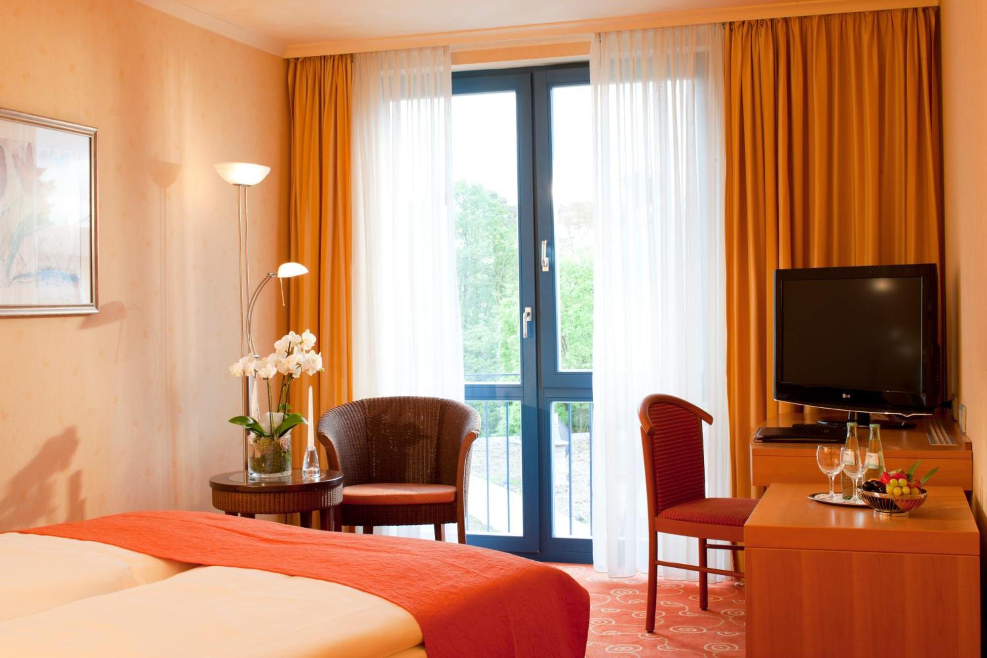 Vital Hotel Westfalen Therme Wellness Resort & Spa Бад Липшпринге Екстериор снимка