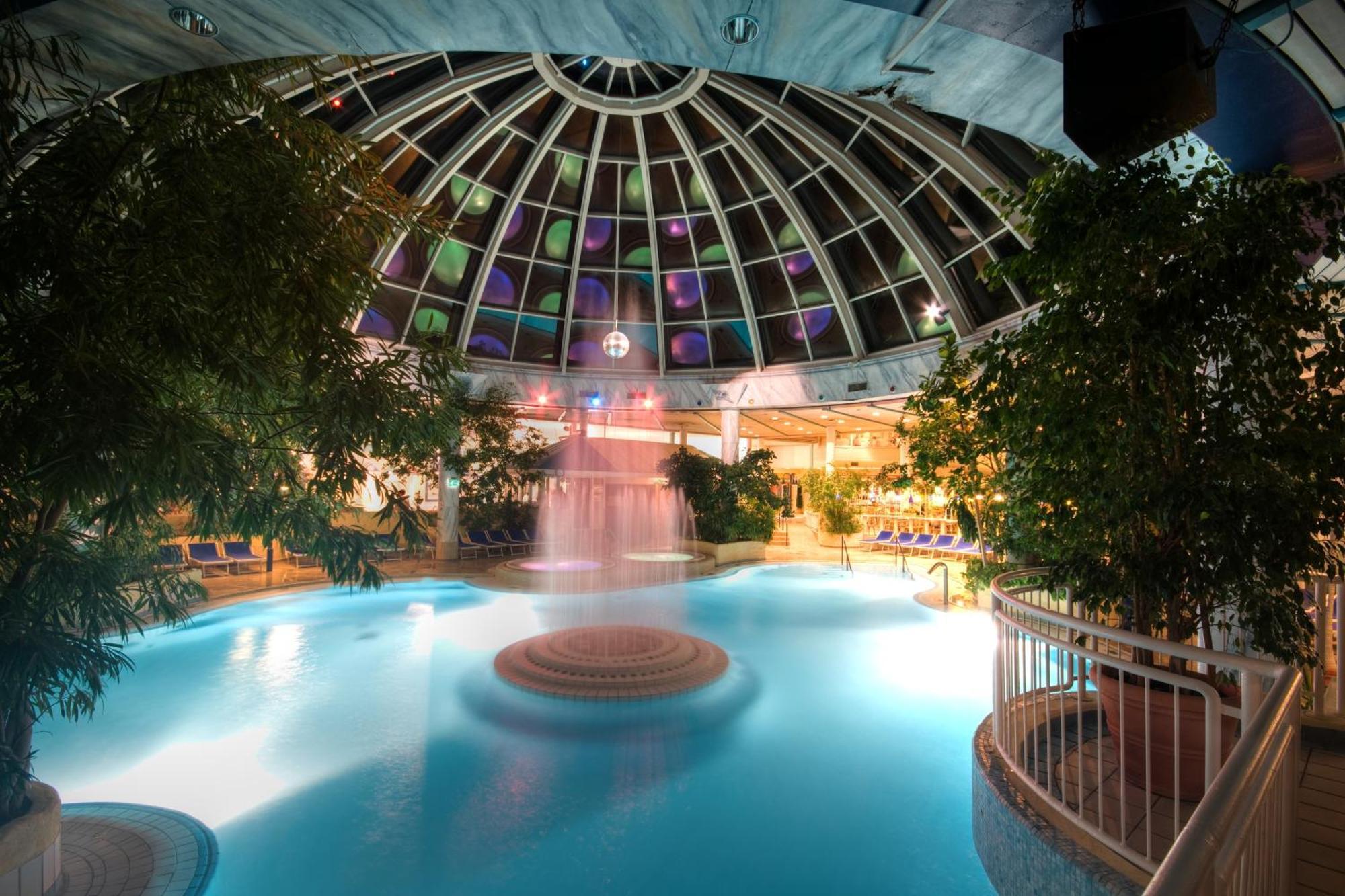 Vital Hotel Westfalen Therme Wellness Resort & Spa Бад Липшпринге Екстериор снимка